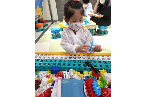 무한변신 블록방에서 상상력 쑤욱↑ 창의력 쑤욱↑ 타이틀 이미지