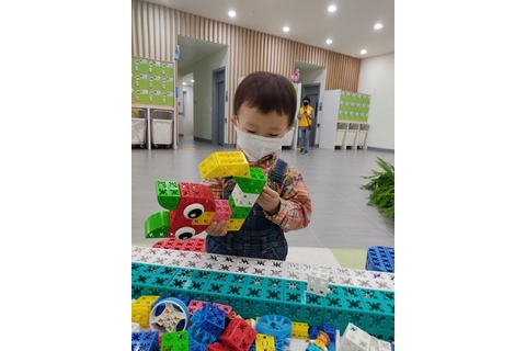 실내 실외에서 신나게 놀기 타이틀 이미지