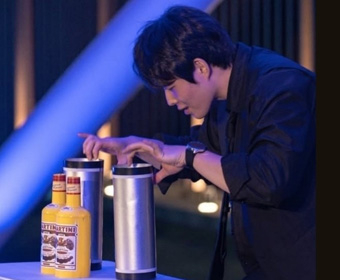 매직 인 더 에어 (극단 피 엔 케이 컴퍼니)